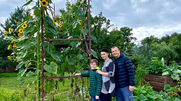 Gewinner der MDR JUMP Sonnenblumewette, Familie Uebler aus Süptitz bei Torgau
