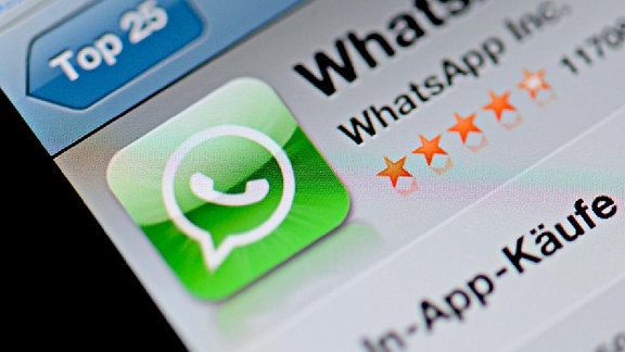 Auf einem iPhone ist ein Download für den Instant-Messaging-Dienst WhatsApp Messenger zu sehen