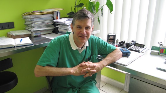 Tierarzt Dr. Ralph Wenkel aus Halle
